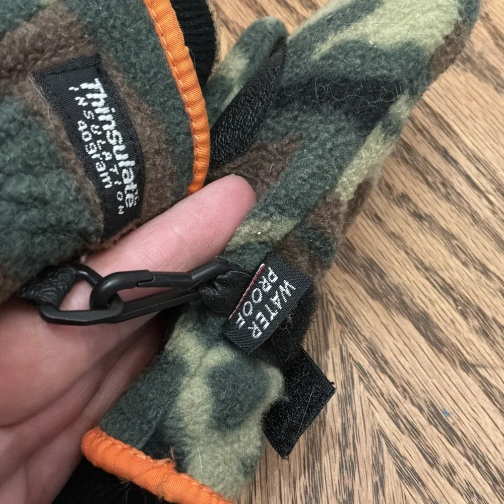 Oshkosh B'gosh Winter Mittens Thinsulate 40 Grams‎ Green Camo Waterproof